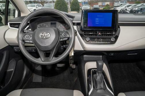 2025 Toyota Corolla Hybrid SE