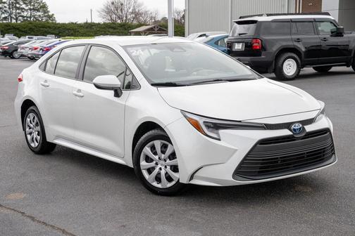 2025 Toyota Corolla Hybrid SE