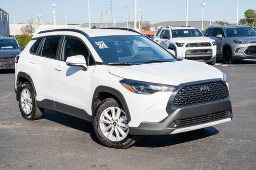 2024 Toyota Corolla Cross LE