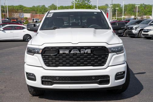 Bright White Clearcoat 2025 RAM 1500 Big Horn/Lone Star