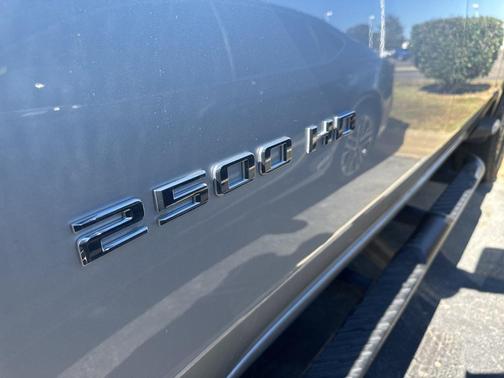 2023 Chevrolet Silverado 2500 Custom