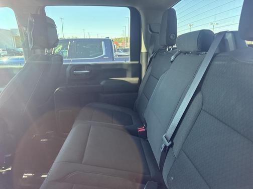 2023 Chevrolet Silverado 2500 Custom