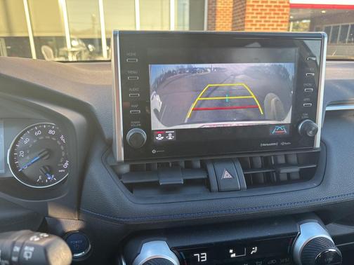 2022 Toyota RAV4 Hybrid SE