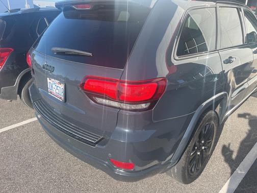2018 Jeep Grand Cherokee Altitude