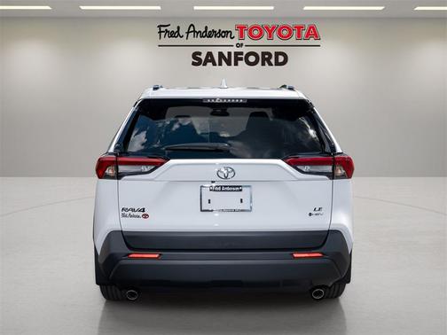 2025 Toyota RAV4 Hybrid SE