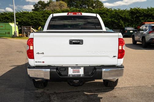 2017 Toyota Tundra SR5