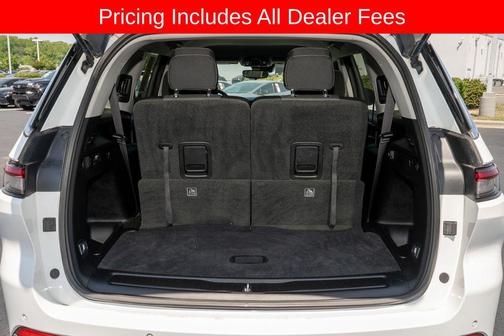 Bright White Clearcoat 2023 Jeep Grand Cherokee L Laredo