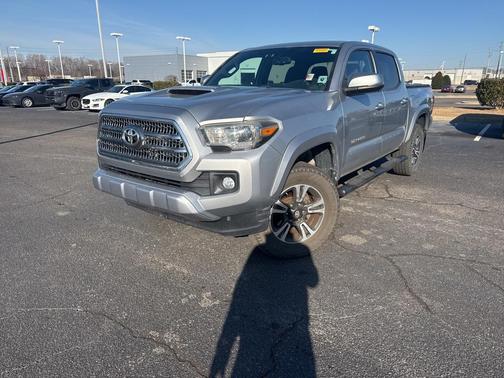 2017 Toyota Tacoma TRD Sport