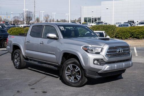 2017 Toyota Tacoma TRD Sport