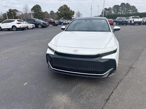 2024 Toyota Crown Platinum