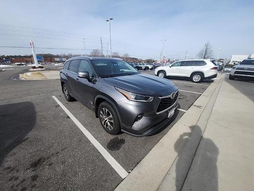 2021 Toyota Highlander XLE