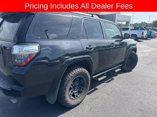 Midnight Black Metallic 2022 Toyota 4Runner SR5 Premium