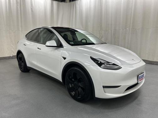 2023 Tesla Model Y Long Range Dual Motor All-Wheel Drive