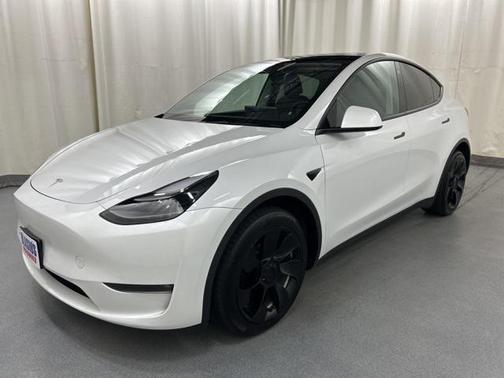 2023 Tesla Model Y Long Range Dual Motor All-Wheel Drive