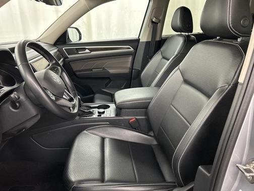 2021 Volkswagen Atlas 3.6L SE w/Technology