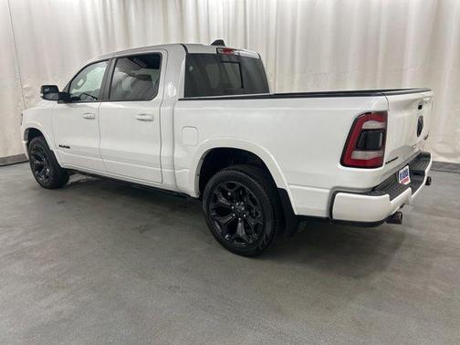 Ivory White Tri-Coat Pearlcoat 2022 RAM 1500 Limited