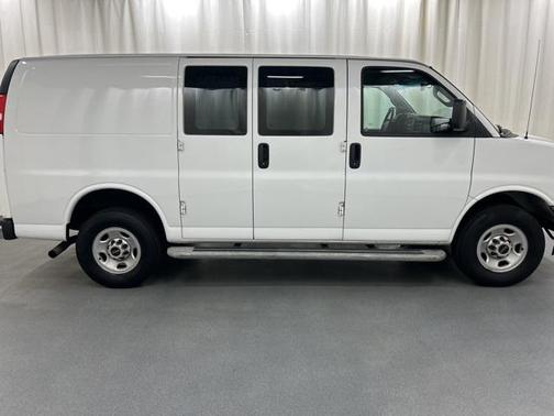 2023 GMC Savana 2500 Work Van