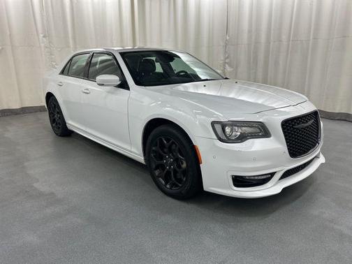 2023 Chrysler 300 Touring
