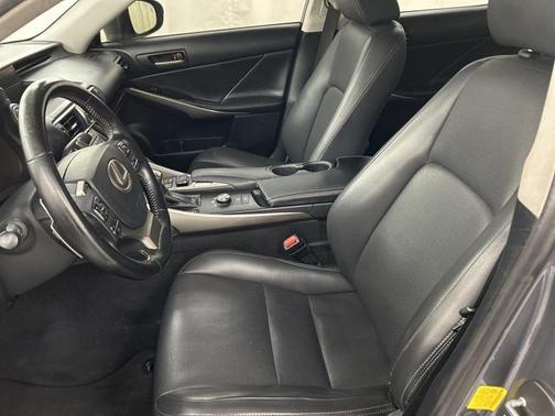 2017 Lexus IS 300 Base
