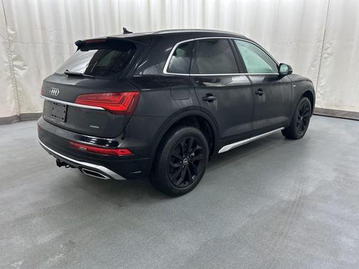 2023 Audi Q5 45 S line Premium Plus