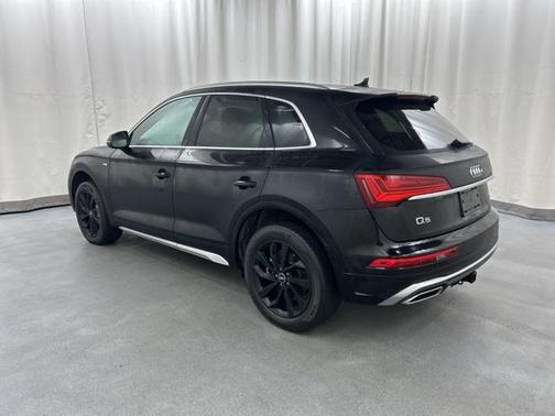 2023 Audi Q5 45 S line Premium Plus