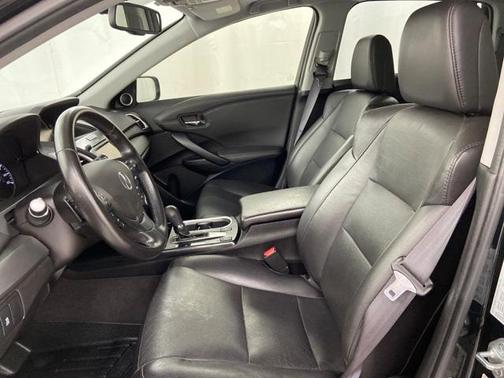 Photo 5 of 28 of 2016 Acura RDX Base