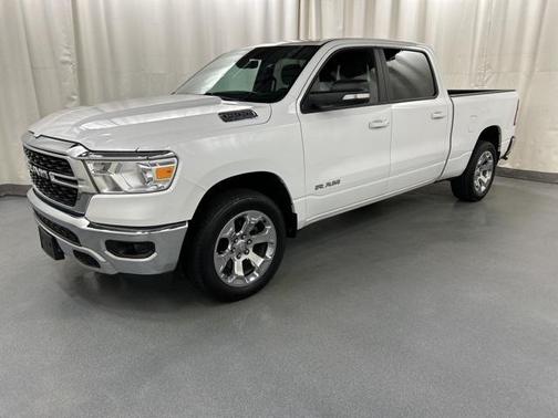 Bright White Clearcoat 2022 RAM 1500 Big Horn/Lone Star