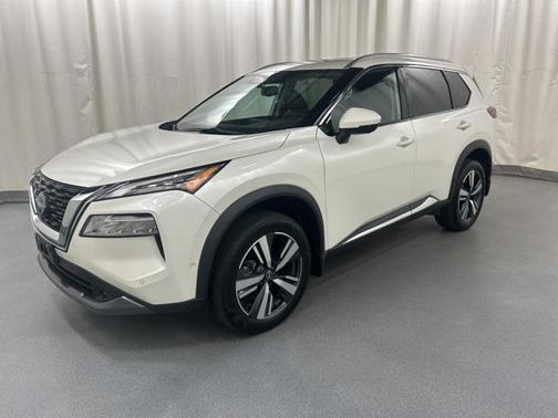 2022 Nissan Rogue SL
