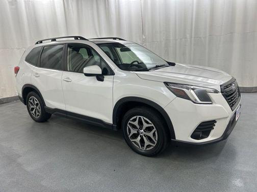 2022 Subaru Forester Premium