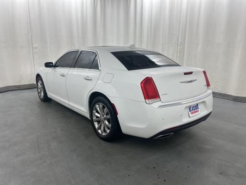 2018 Chrysler 300 Limited