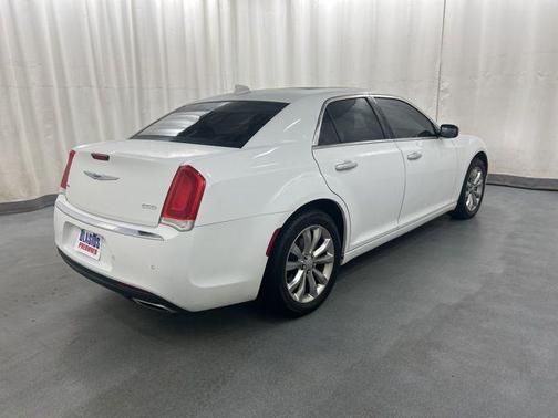 2018 Chrysler 300 Limited