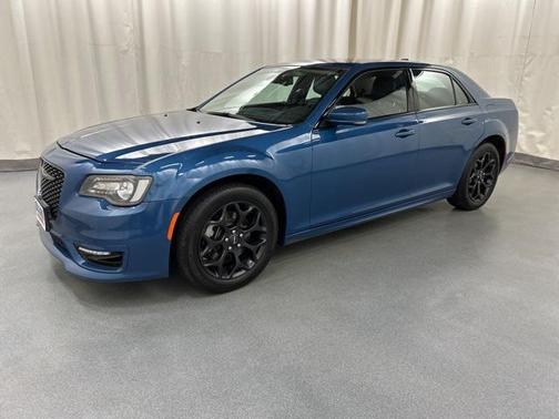 2023 Chrysler 300 Touring