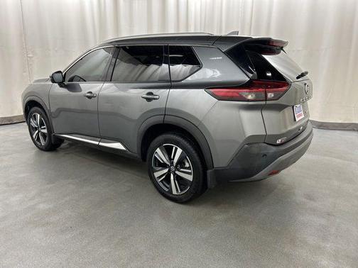 Gun Metallic 2021 Nissan Rogue SL
