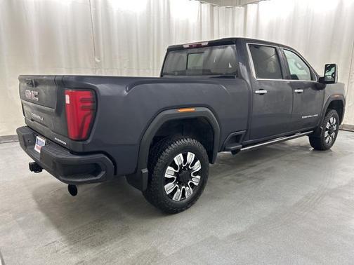 2024 GMC Sierra 2500 Denali