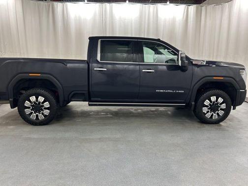 2024 GMC Sierra 2500 Denali