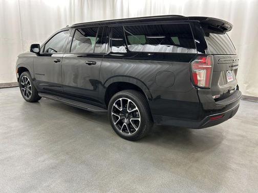Black 2024 Chevrolet Suburban RST