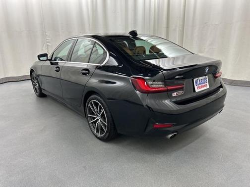 2022 BMW 330 xDrive