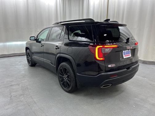 2022 GMC Acadia SLE