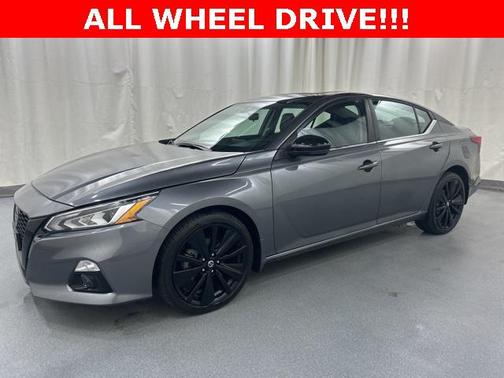2022 Nissan Altima SR Intelligent AWD