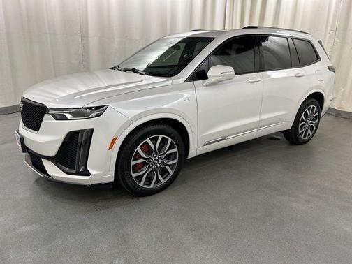 Crystal White Tricoat 2023 Cadillac XT6 Sport AWD