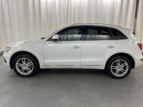 2017 Audi Q5 2.0T Premium Plus