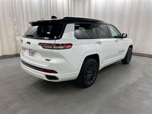 2023 Jeep Grand Cherokee L Summit