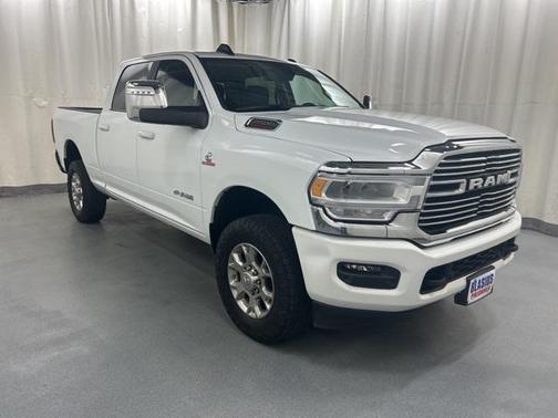 2023 RAM 2500 Laramie Crew Cab 4x4 6'4' Box