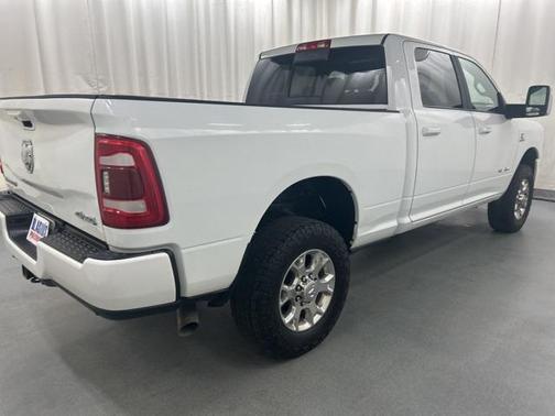 2023 RAM 2500 Laramie Crew Cab 4x4 6'4' Box