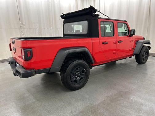 2024 Jeep Gladiator Sport