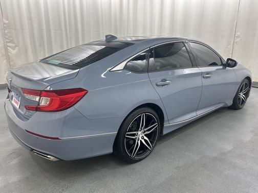 2022 Honda Accord Touring 2.0T