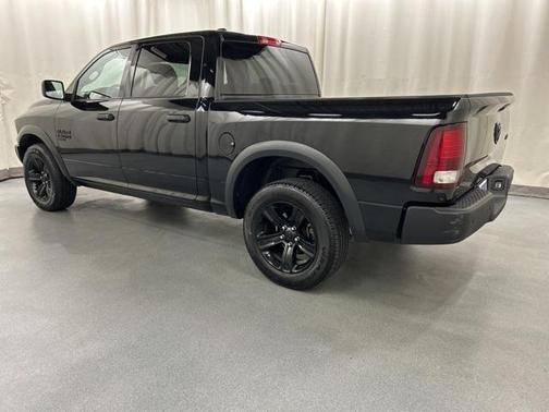 2024 RAM 1500 Classic Warlock Crew Cab 4x4 5'7' Box