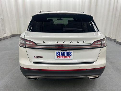 2022 Lincoln Nautilus Black Label