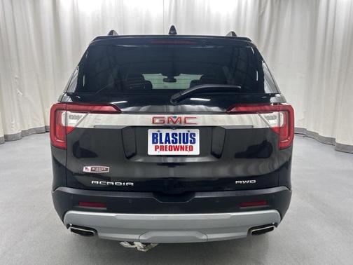 2023 GMC Acadia AWD SLT