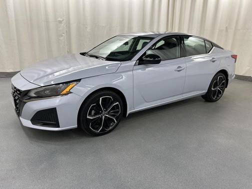 2024 Nissan Altima SR Intelligent AWD